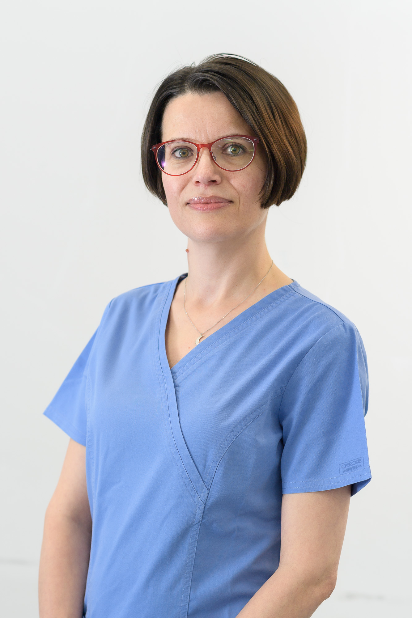 Dr.  Adina Nedelcu
