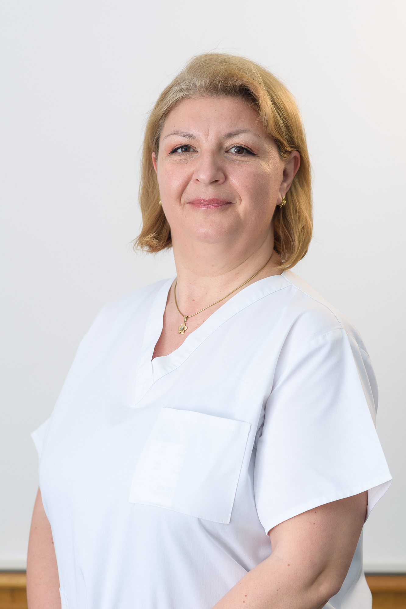 Kinetoterapeut  Roxana-Diana Argeșanu