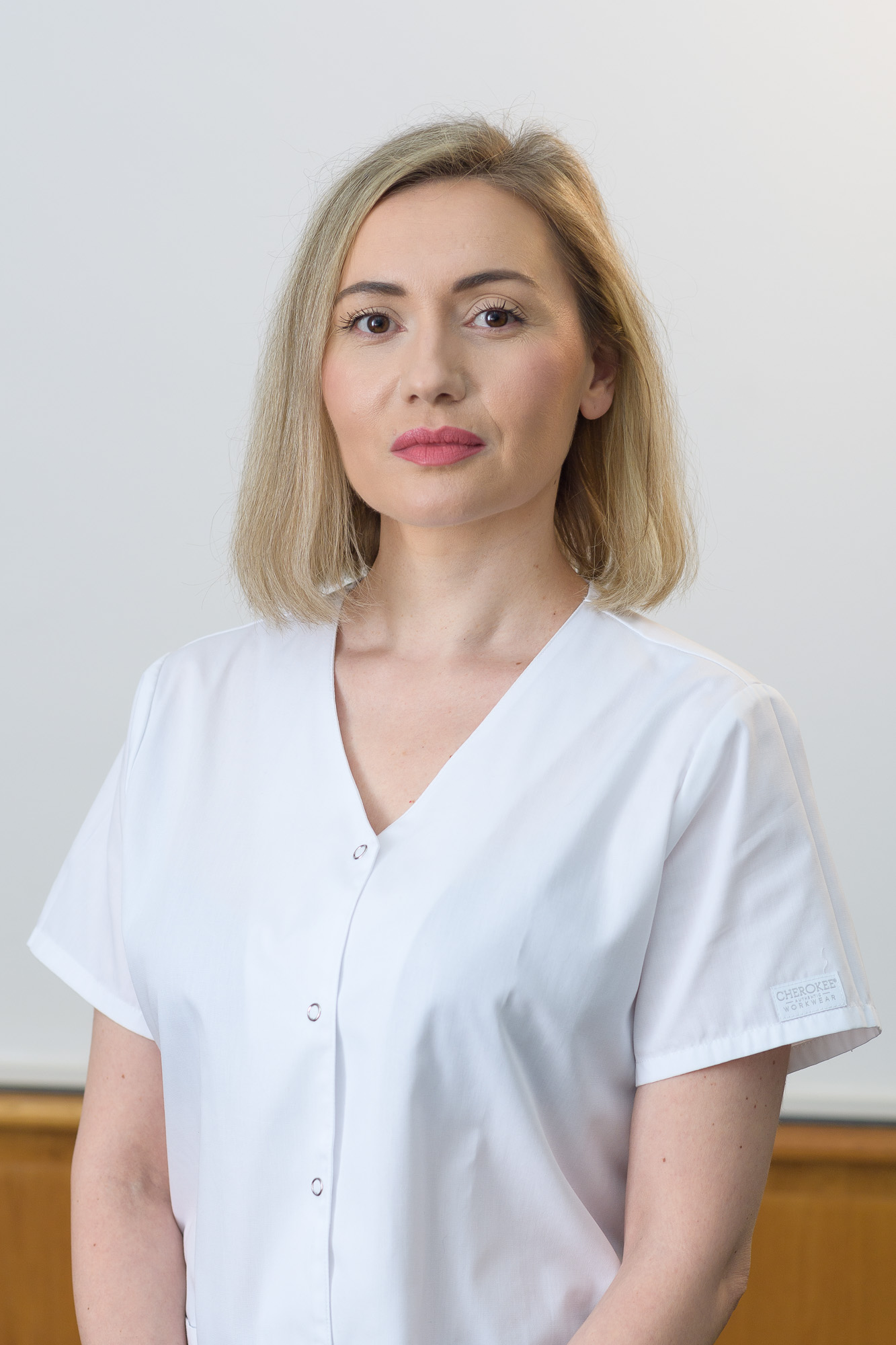Dr.  Alexandra Duma