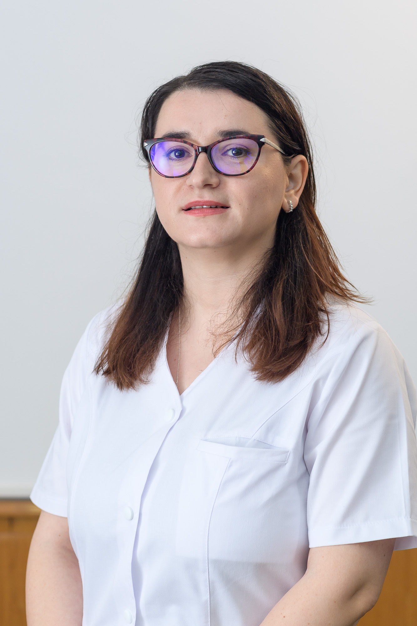 Dr.  Andreea Lucia Ionescu
