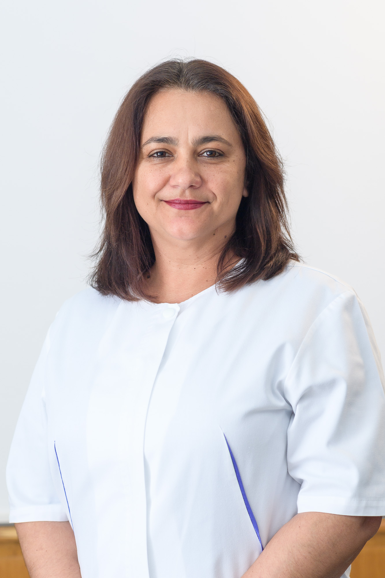 Dr.  Elena-Roxana Osiac