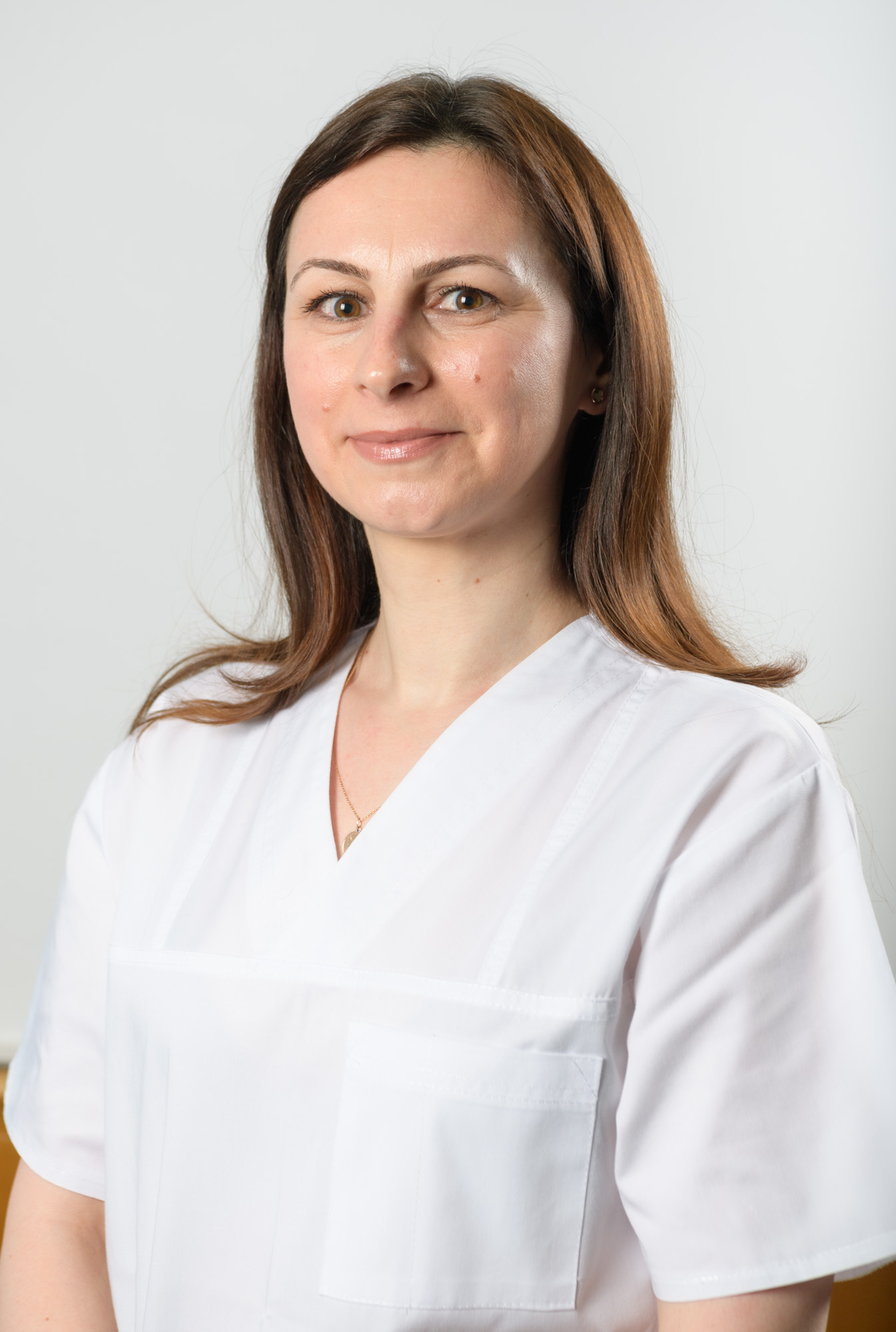 Dr. Mihaela Barbu